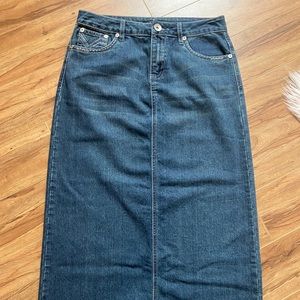 Long denim Cato skirt!
